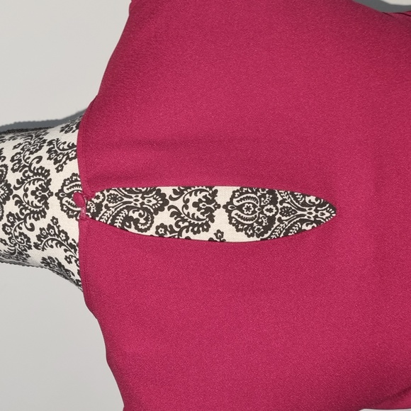 Y-A-S, yasvinchy dress, deep pink, has pockets, capped sleeve BNWOT, size 8 - Picture 8 of 11